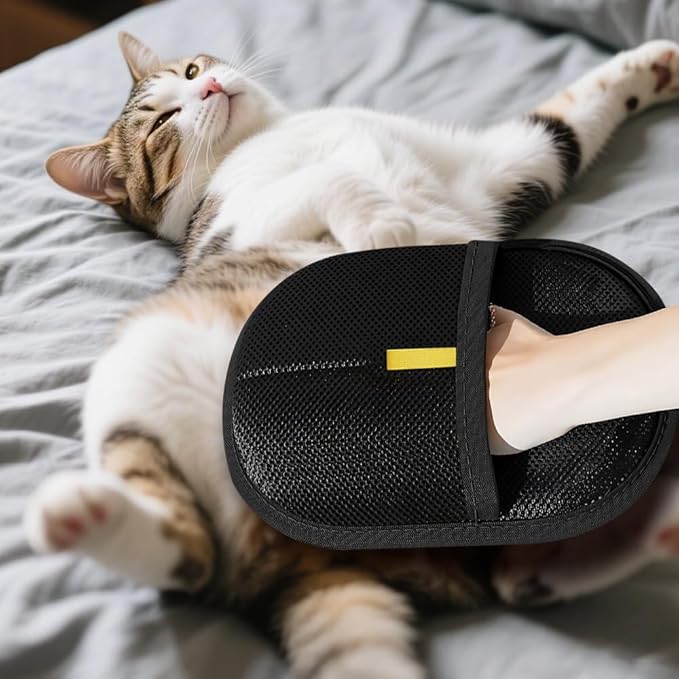 Pet Hair Removal Glove,Efficient Grooming Gloves for Cats & Dogs,Electrostatic Pet Hair Remover for Bed Sheets Couch Clothes Carpet Car Seat,Reusable Washable Hair Remover Gloves (Dark Brown)