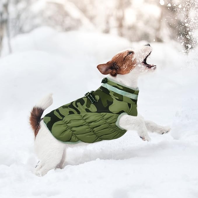 Lelepet Dog Coat Warm Dog Winter Coat Waterproof Dogs Jacket with Harness Built in Reflective Pet Fleece Vest Zip-Up Cold Weather Coats for Dogs Turtleneck & Windproof Coats Chihuahua Green Camo XS