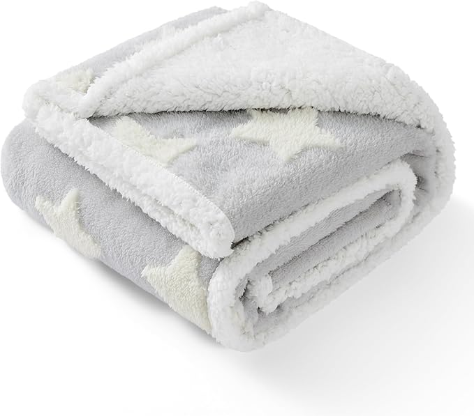 Lesure Waterproof Dog Blanket for Medium Dogs - Washable Double Sided Dog Blankets with Warm Jacquard Shag and Soft Sherpa Fleece, Pet Cat Blanket for Couch Protection, 3D Textured Star, Grey