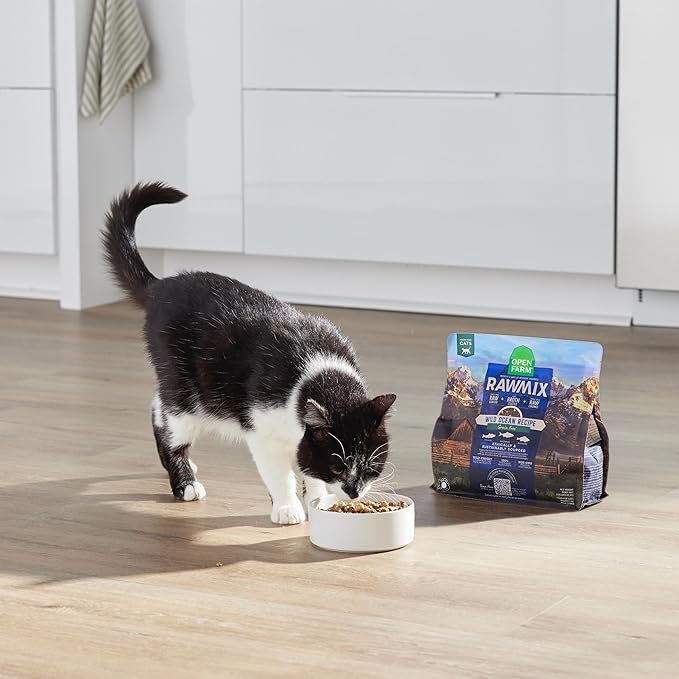 Open Farm, RawMix Dry Cat Food, Protein-Packed Kibble Coated in Bone Broth with Freeze Dried Raw Chunks, for Indoor & Outdoor Cats, Wild-Caught Whitefish, Salmon & Rockfish Recipe, 2.25lb Bag