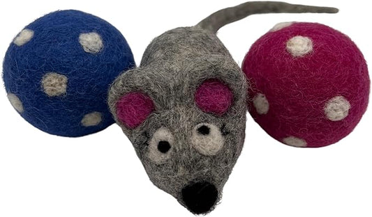 Hustle & Blush Wool Felt Balls 3 Pack Love Ewe Pet Supplies - 2 in Felted Wool Cat Toys 100% New Zealand Wools Felt Cat Toys Handmade Wools Felts Balls - Cats Felts Ball with Bell - Roll The Mice