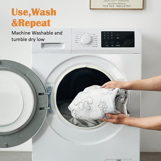 Qeils Reusable Puppy Pads, 4 Pack Washable Pee Pads for Dogs, Non Slip Wee Wee pad, Absorbent and Leakproof Training Mats for Potty, Crate, Playpen, Bed, Sofa, 30"x 34"