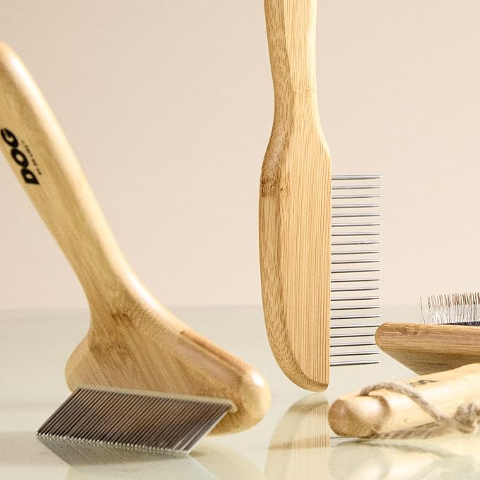 DOG by Dr Lisa - Rake - Brush for Dogs - for Thick-Coats - for Shedding and Grooming - Made from Sustainable Bamboo - Vet-Created - One Size