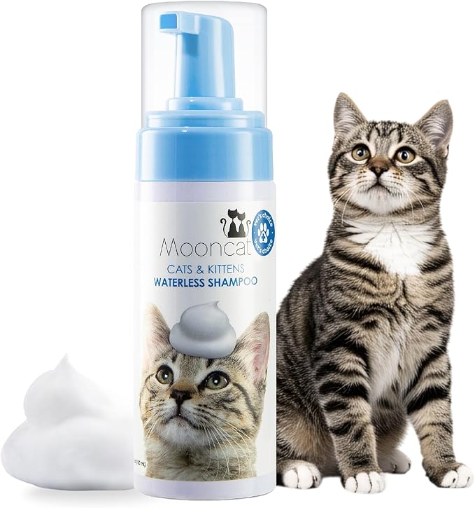 Mooncat Waterless Cat Shampoo, 100% Licking Safe & Vet Approved No Rinse Dry Bath Foam - Gentle Deodorizer for Short Haired Cats, Seniors & Kittens - Soothes Sensitive Skin, Reduces Dander & Odor