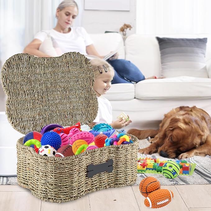 Seagrass Wicker Baskets for Dog Toys,Bone Shaped Dog Toy Bin with Lid,Personalized Dog Toy Organizer Boxes for Living Room,Farmhouse Handmade Pet Dog Storage,Dog Stuff Organizer