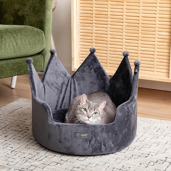 NANDOG Pet Gear Crown Cozy Round Dog and Cat Bed Collection Washable Indoor Pet Bed for Small Breeds -Soft Bed Fits in Crate or Kennel - Made of Ultra Soft Micro-Plush Material (Royal Gray Prive 18")