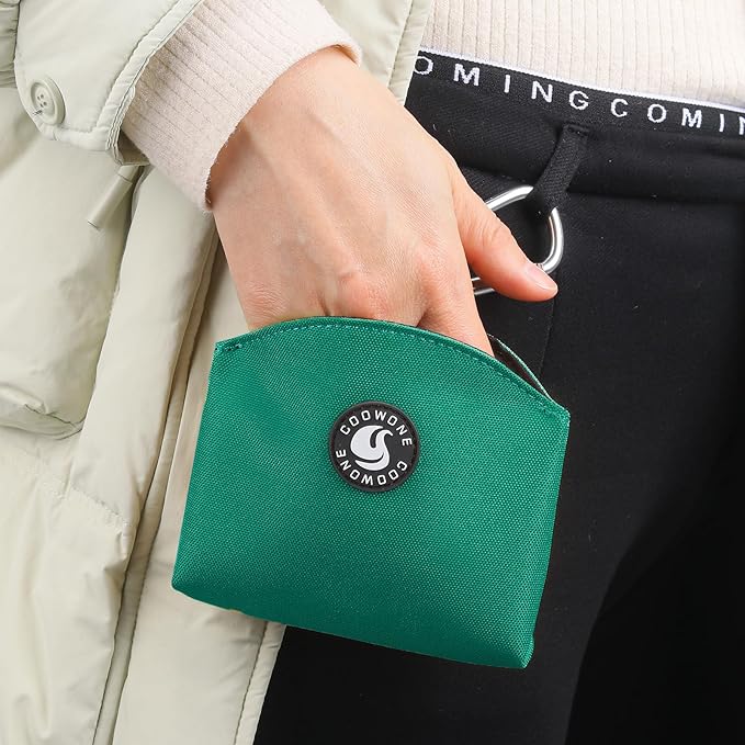 COOWONE Dog Treat Pouch Magnetic Closure Small Dog Training Treat Pouch Pocket Sized Small Dog Treat Pouch with Clip (Green)