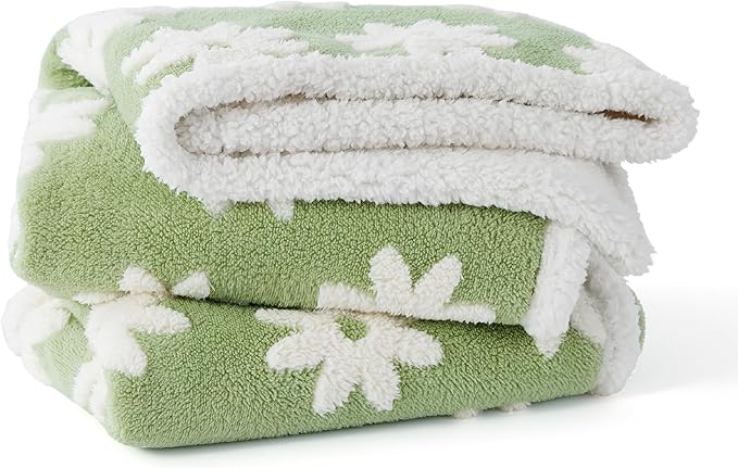 Lesure Waterproof Dog Blanket for Large Dogs - Washable Double Sided Dog Blankets with Warm Jacquard Shag and Soft Sherpa Fleece, Pet Cat Blanket for King Bed Protection, 3D Textured Flower, Green