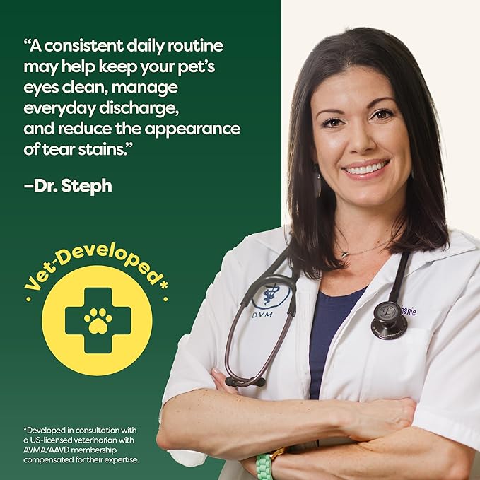 Earth Rated Vet-Developed Pet Eye Wipes, Hypoallergenic Cleaner for Dogs & Cats Eyes to Remove Dirt & Discharge, Fragrance Free, 70 Count