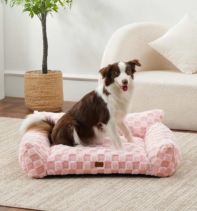 MADE 4 PETS Cat and Dog Indoor Couch Bed, Soft Faux Fur Checkered Pet Sofa, Cozy Fluffy Pet Sofa with Supportive Foam, Removable Washable Cover with Non-Slip Base, Pink, Medium