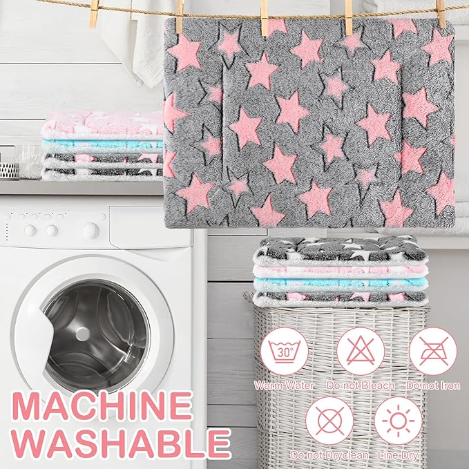 Haull 4 Pcs Waterproof Guinea Pig Bedding Winter Guinea Pig Bed Plush Cage Liners Soft Dog Cat Mat Reversible Winter Cozy Animal Pee Pad Hamster Bed Mat for Bunny(Cute Star,13 x 18.5 Inch)