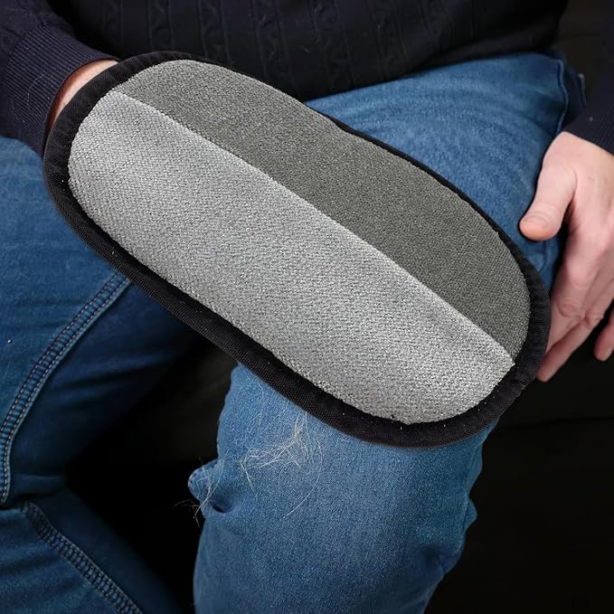 Veemoon Electrostatic Pet Hair Removal Glove, Wearable pet Hair Brush Glove Cat & Dog Grooming Tool - Washable Reusable - Suitable for Furniture Bed Sofa Clothes Carpet Car Seat (6.68 * 8.25 ")