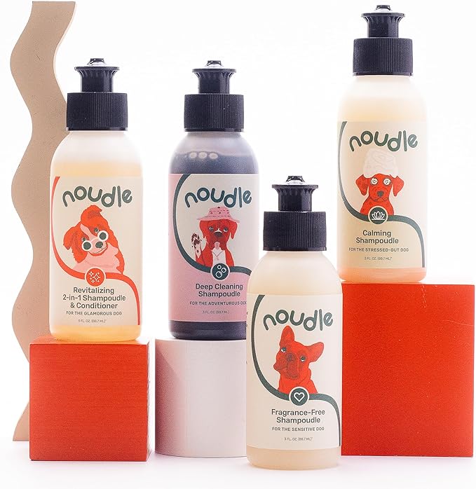 Pets - Gift Set with Travel Bag and Scrubber, Moisturizing and Gentle All Natural pet Shampoos with Aloe and Oatmeal